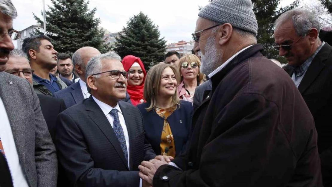 Başkan Büyükkılıç: 'İnsanları kucaklayan, bağrına basan, bir yaklaşım içerisindeyiz'