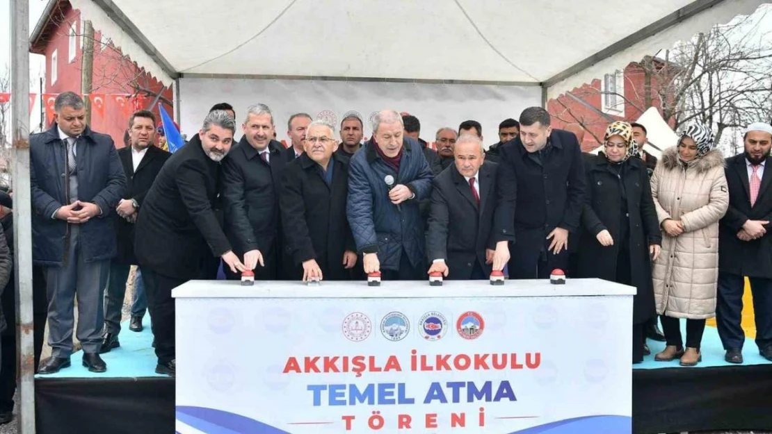 Başkan Büyükkılıç, Akkışla İlkokulu Temel Atma Töreni'ne katıldı