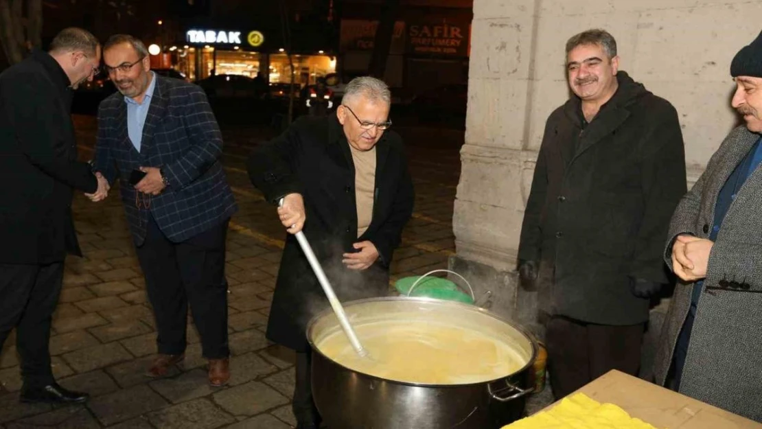 Başkan Büyükkılıç, sabahın ilk ışıklarında hemşehrileriyle buluştu