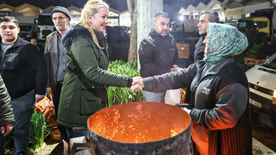 Başkan Doğan'dan gün doğmadan hal esnafını dinledi