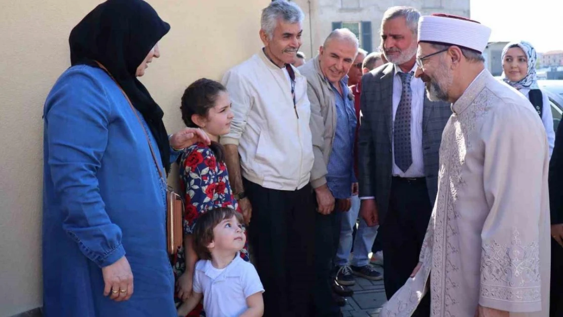 Başkan Erbaş: 'Gazze'de yaşanan canavarlığı durdurmak için dünyanın insan olduğunu hatırlaması yeter'