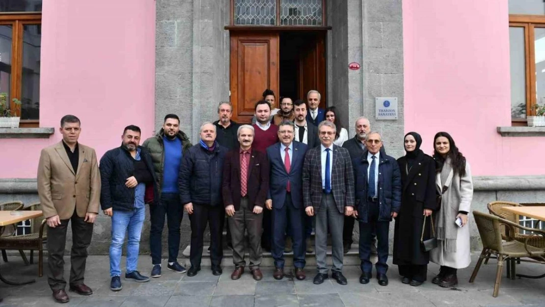 Başkan Genç, Trabzon Sanatevi'ni ziyaret etti, iki sanat merkezi yapacaklarının müjdesini verdi