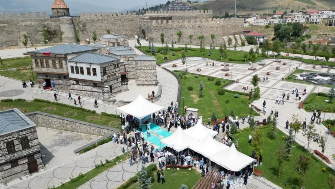 Başkan Sekmen Erzurum adeta kültürün menbağı