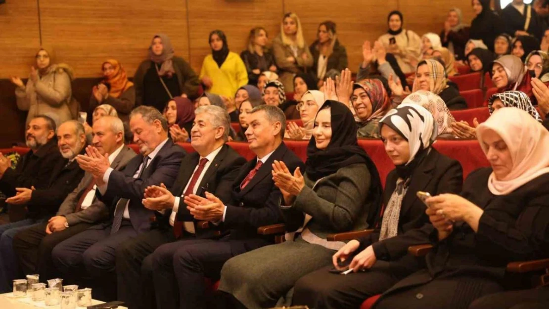 Başkan Şimşek, genç hafızların heyecanına ortak oldu