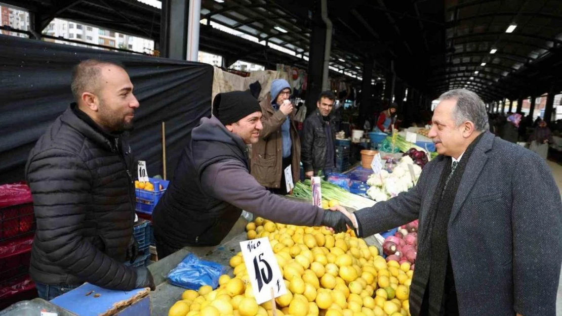 Başkan Yalçın'a ilgi yoğun