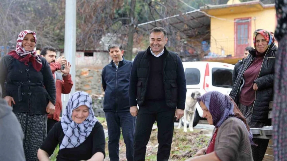 Başkan Yücel vatandaşın taleplerini dinledi, projelerini paylaştı