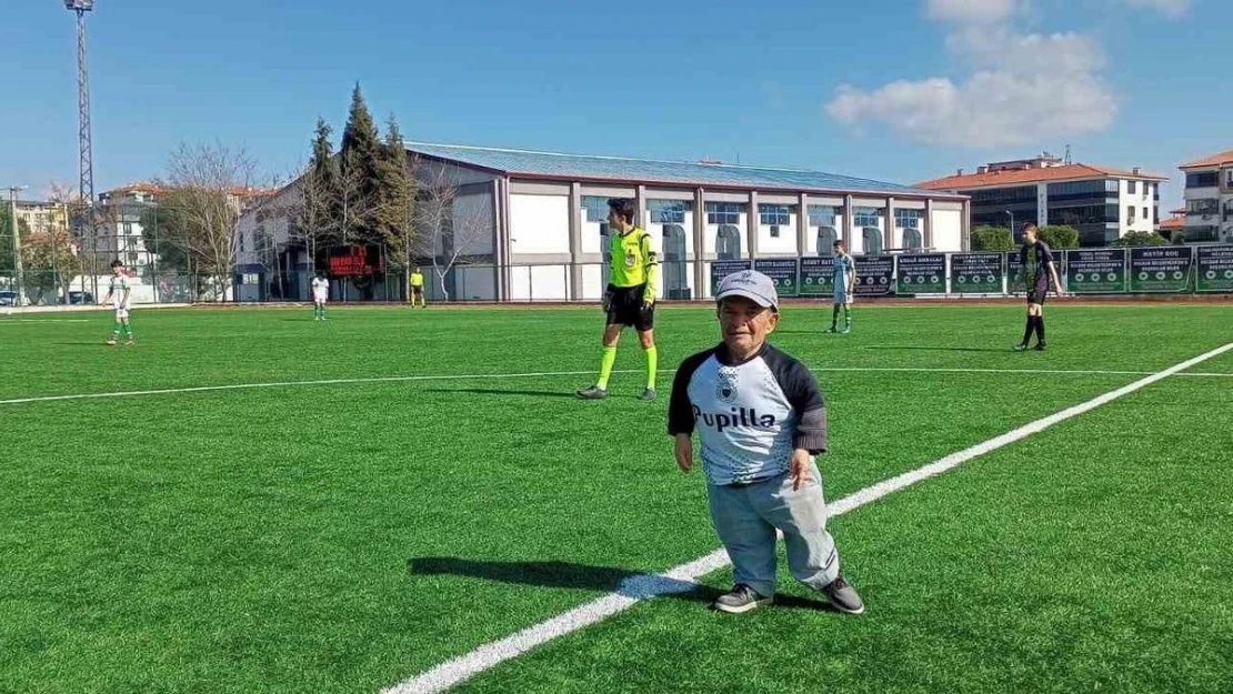 Başlama vuruşunu sembol isim yaptı