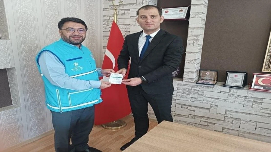 Başsavcı Ünlüsoy, TDV'ye kurban bağışında bulundu