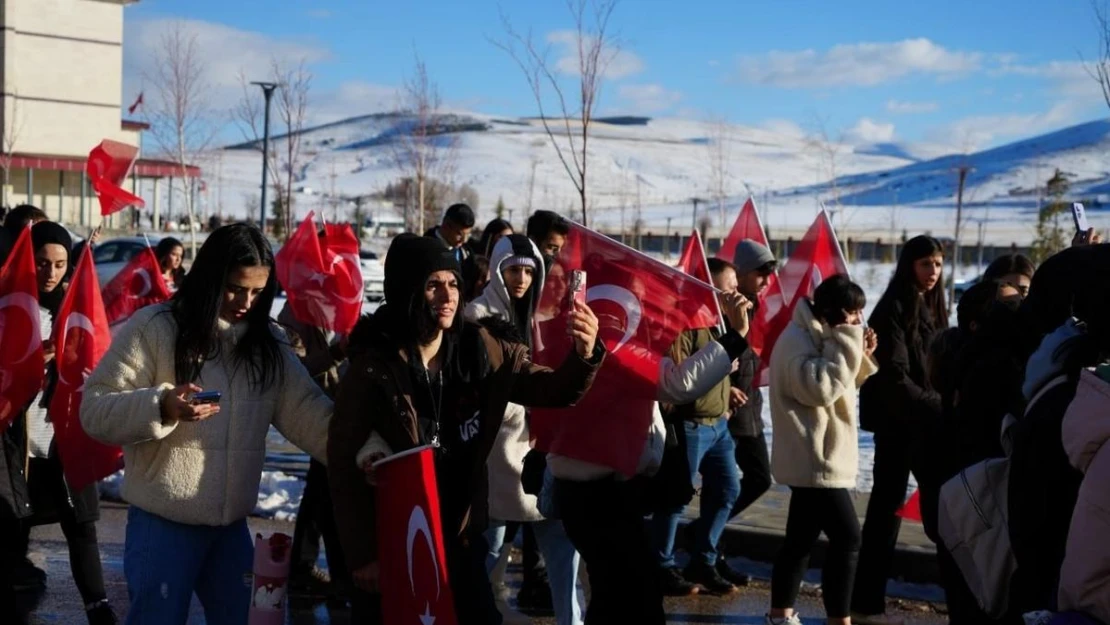 Bayburt'ta  'Şehitlere Saygı Yürüyüşü' düzenlendi