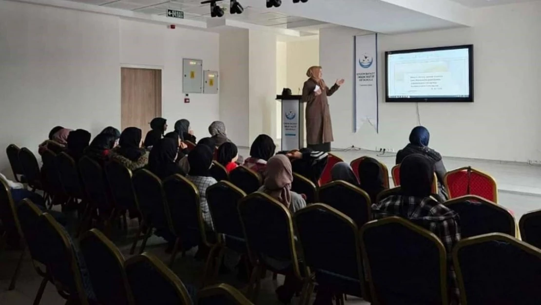 Bayburt'ta 'Kudüs' konulu konferans