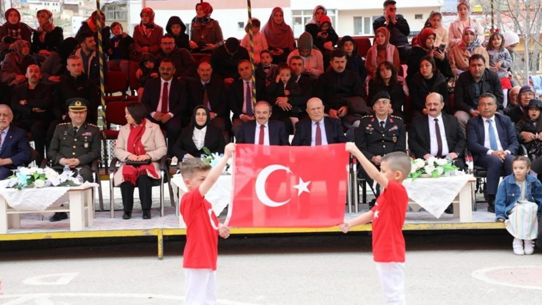 Bayburt'ta 23 Nisan coşkuyla kutlandı