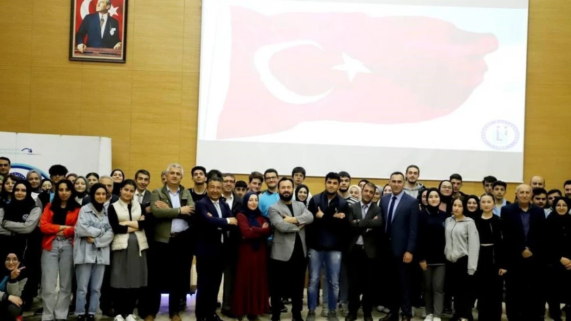 Bayburt'ta LGS ve YKS öğrencilerine yönelik sınava hazırlık ve motivasyon semineri