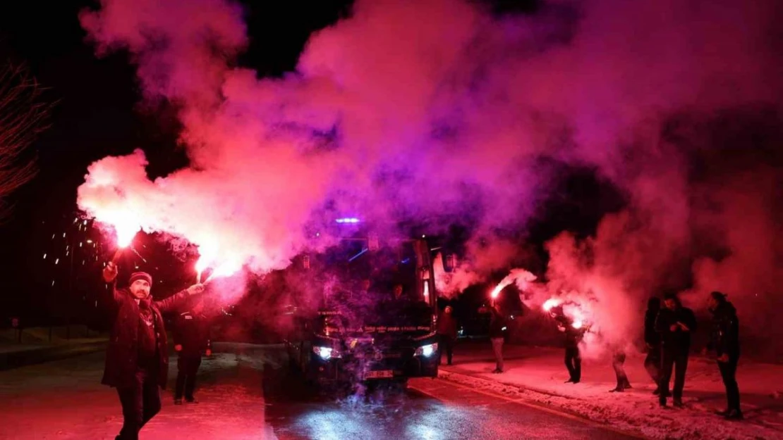 Beşiktaş'a Sivas'ta coşkulu karşılama