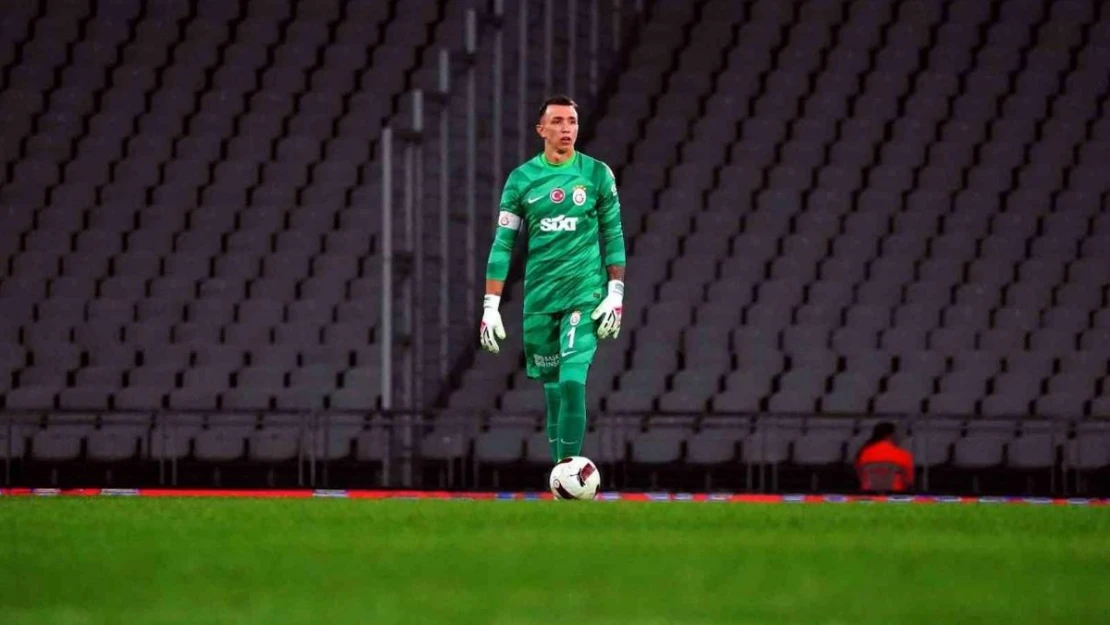 Beşiktaş derbilerinin en deneyimlisi Fernando Muslera