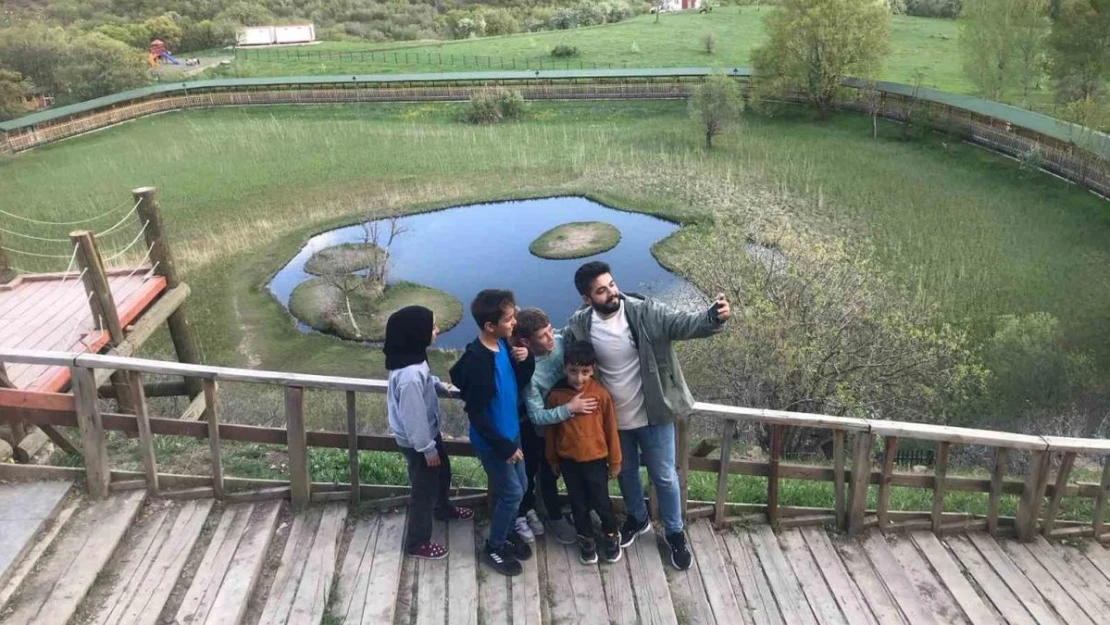 Bingöl'ün doğa harikası yüzen adalar yaz aylarıyla birlikte yeşile büründü