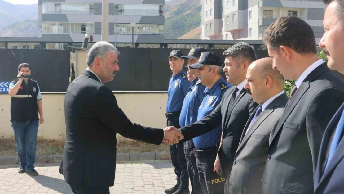 Bitlis Emniyet Müdürü Şekeroğlu görevine başladı