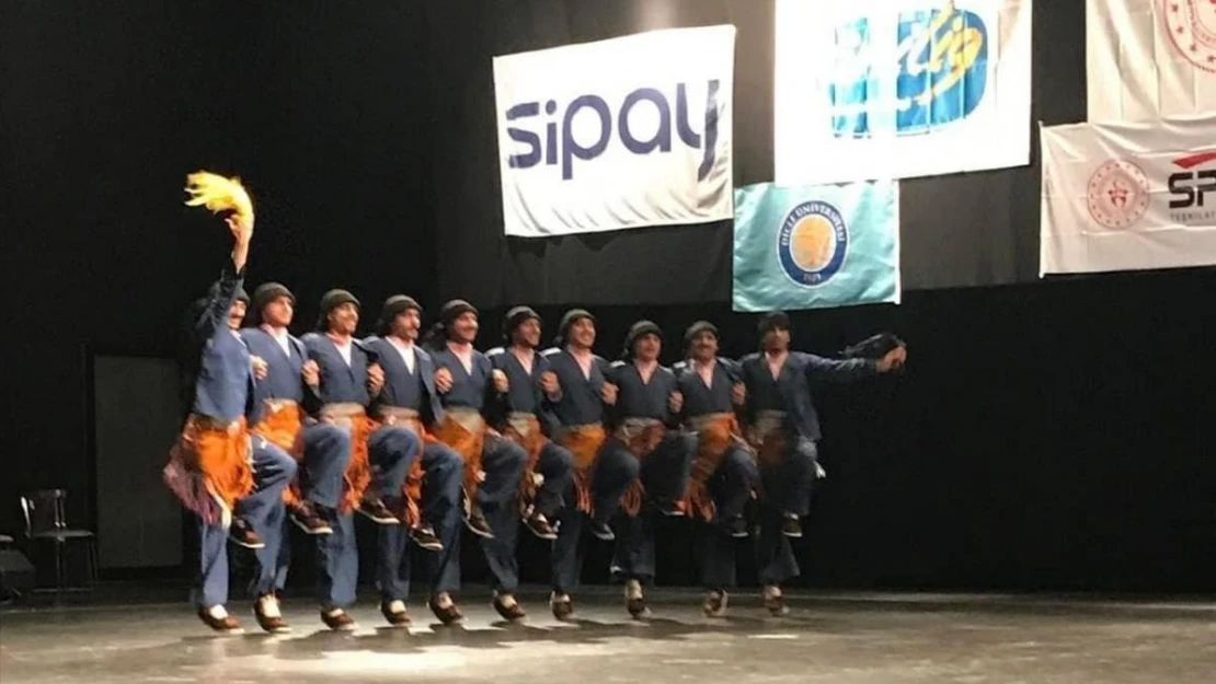 Bitlis Eren Üniversitesi folklor ekibi birinci oldu