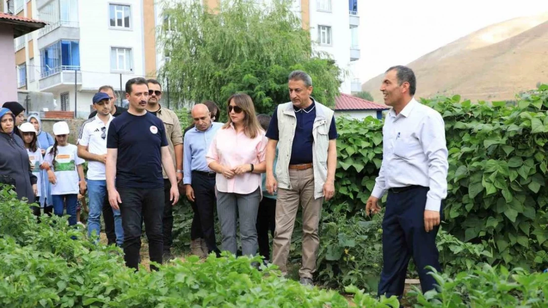 Bitlis'te 'Okuldaki çiftlik' projesi