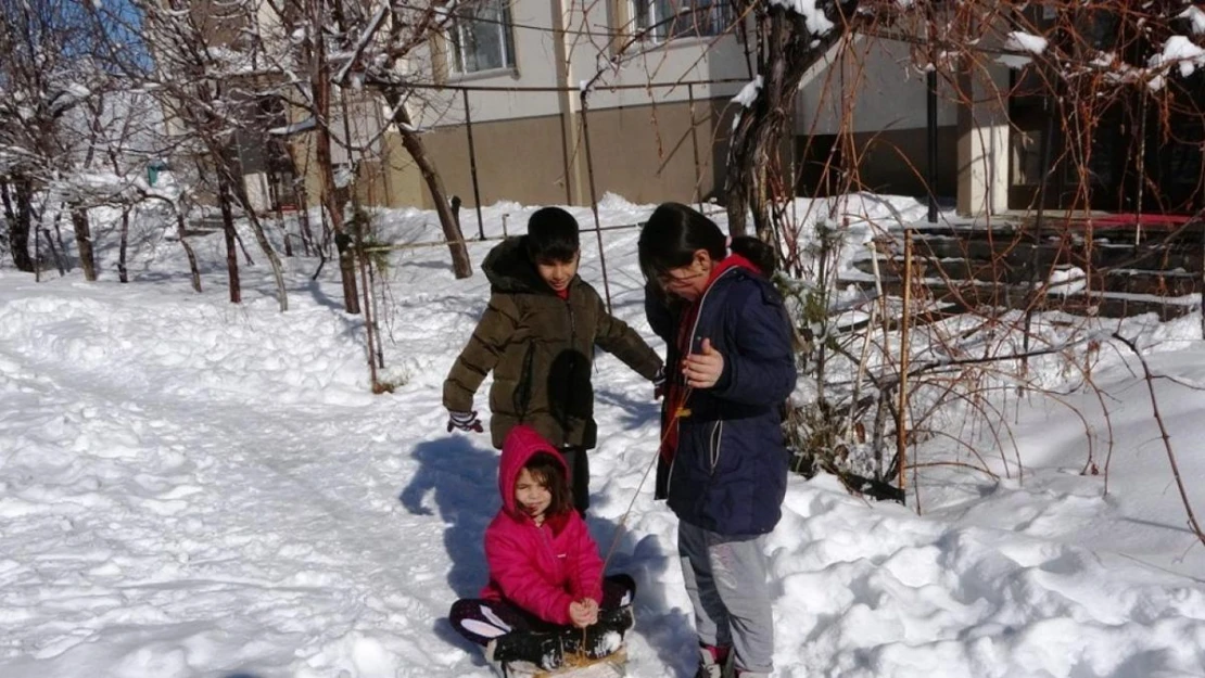 Bitlis'te 60 köy yolu ulaşıma kapalı