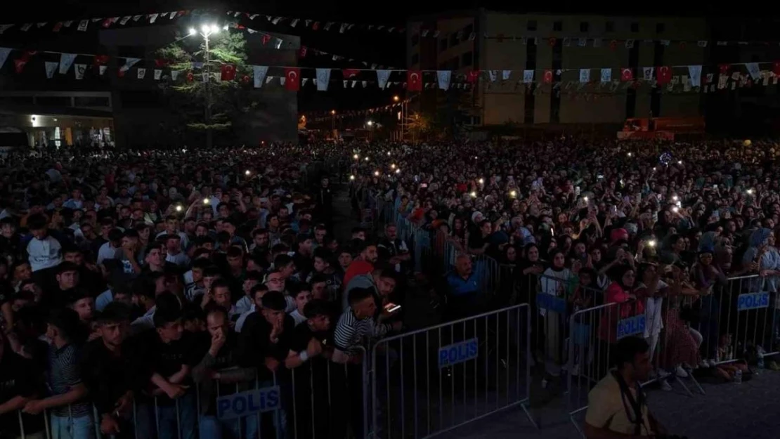 Bitlis'te Öykü Gürman rüzgarı esti