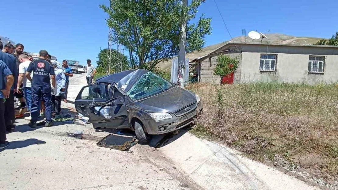 Bitlis'te trafik kazası: 5 kişi yaralı