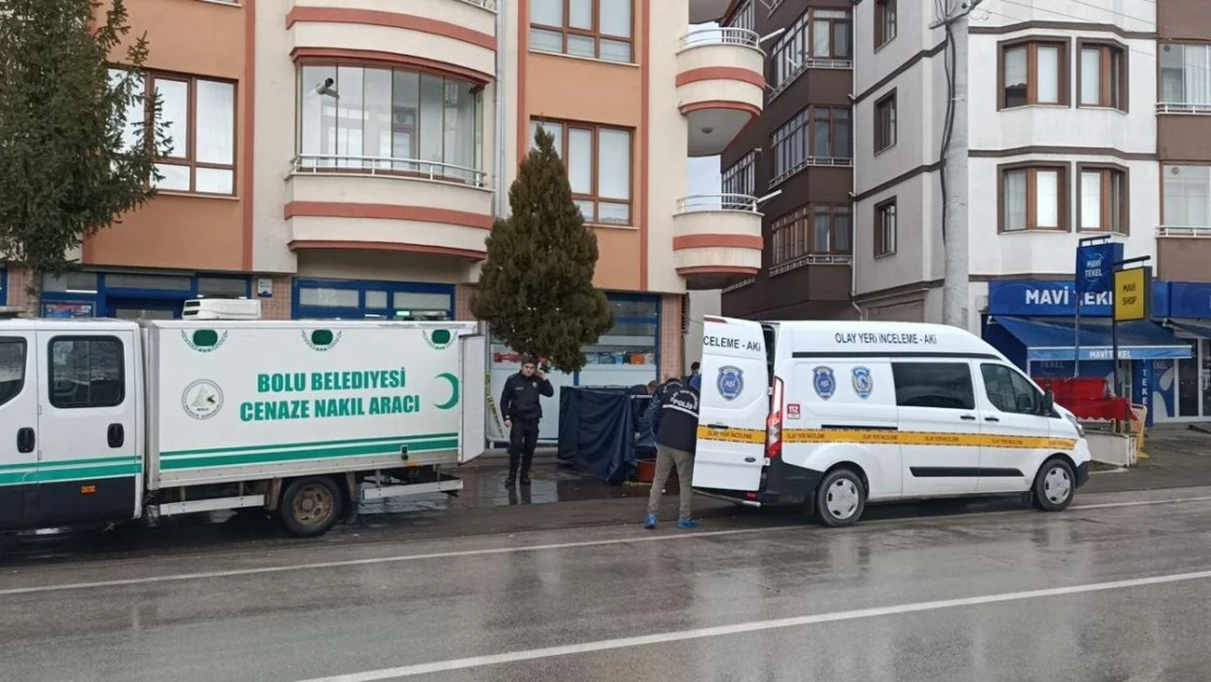 Bolu'da hava almak için çıktığı balkondan düşen 91 yaşındaki adam hayatını kaybetti