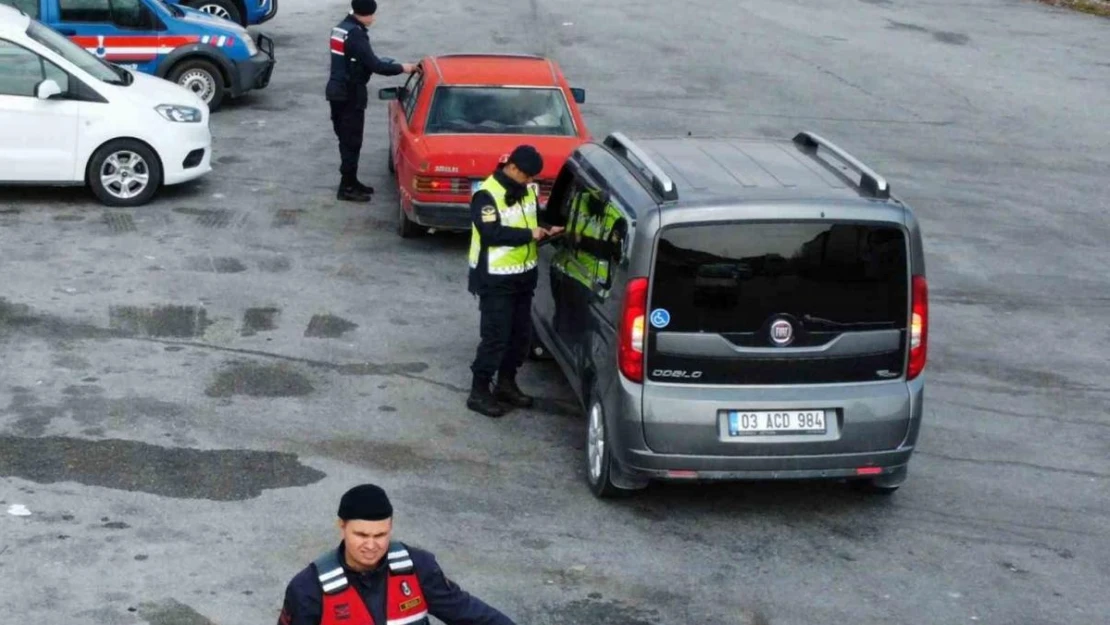 Bolvadin'de dron destekli trafik ve asayiş denetimi