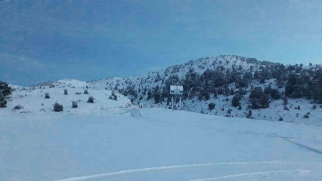 Bozdağ Kayak Merkezinde karlar eridi