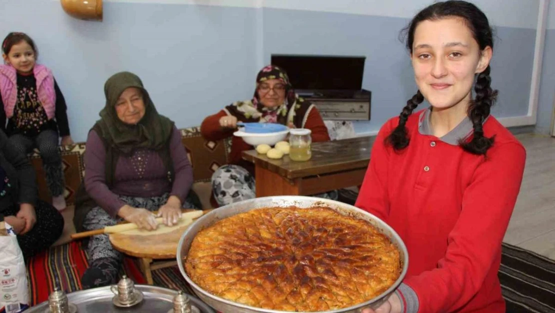 Bu baklavanın yapımında 'kül' kullanılıyor