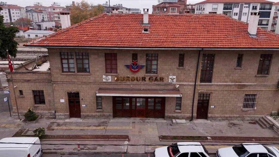 Burdur'a 15 yıl sonra yolcu treni geliyor