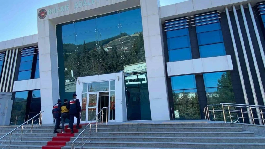 Burdur'da farklı suçlardan hapis cezası olan 5 firari yakalandı