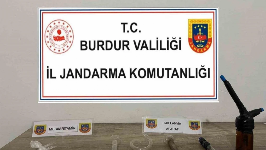 Burdur'da uyuşturucu ve kaçakçılık operasyonlarında 2 şahıs tutuklandı