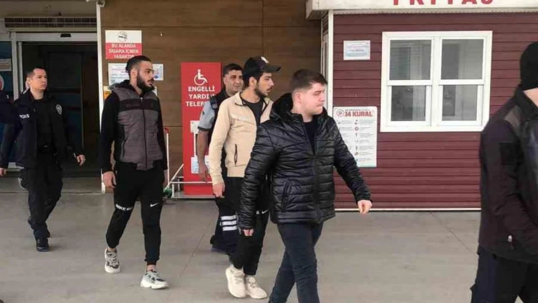 Bursa'da 12 kaçak göçmen yakalandı