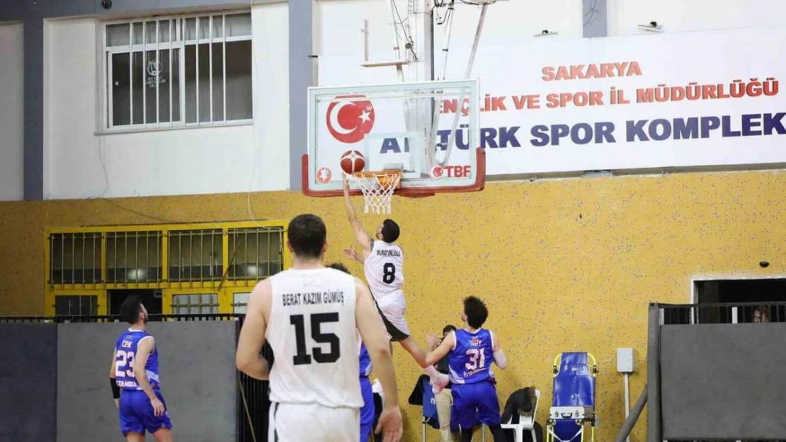 Büyükşehir basketbol Antalya'da galibiyet için parkeye çıkacak