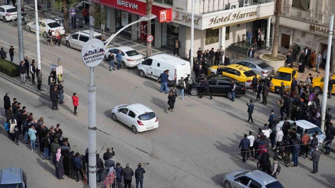 Cadde ortasında satırlı gerginlik