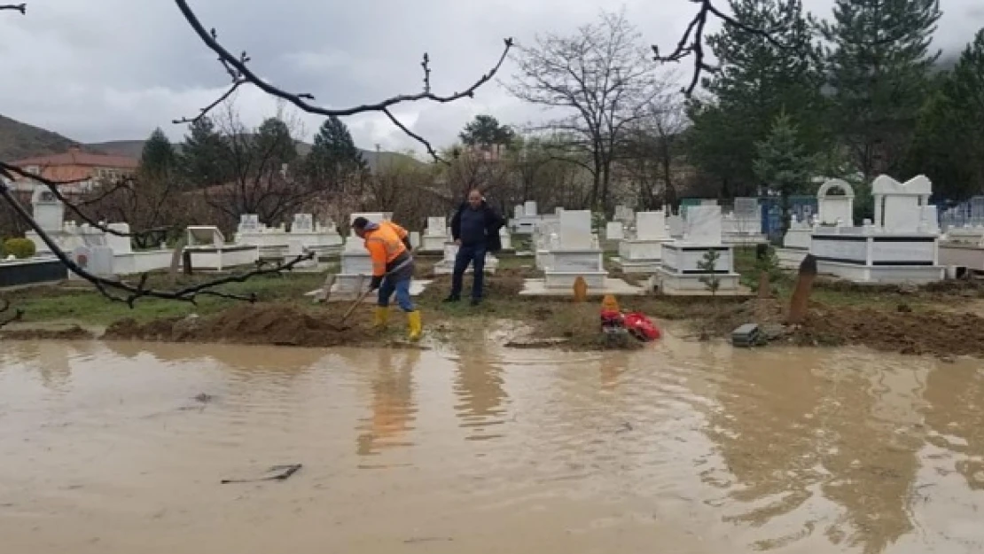 Çağlayan'ı sel götürdü