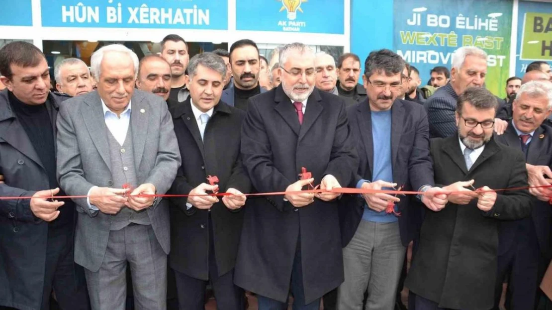 Çalışma ve Sosyal Güvenlik Bakanı Işıkhan: 'Önümüzde bir demokrasi sınavı var'