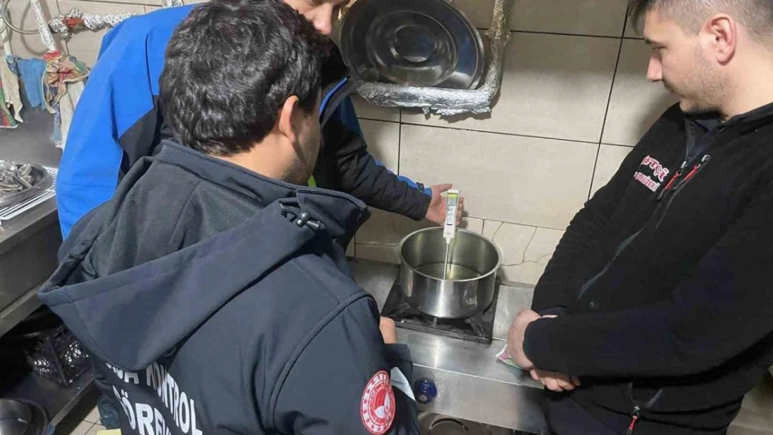 Çan'da gıda güvenliği için fast-food işletmeleri denetleniyor