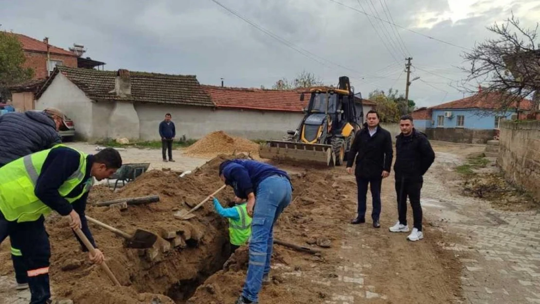 Çapaklı Mahallesi'nde kanalizasyon hattı yenilendi