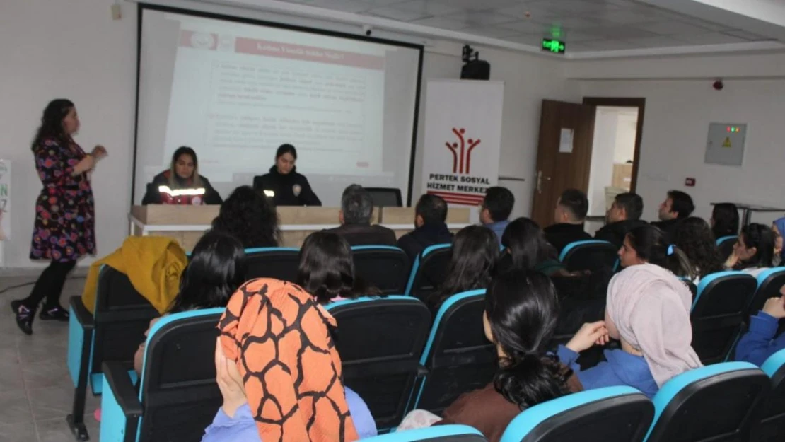 Çemişgezek'te öğrencilere aile içi ve kadına şiddetle mücadele semineri verildi