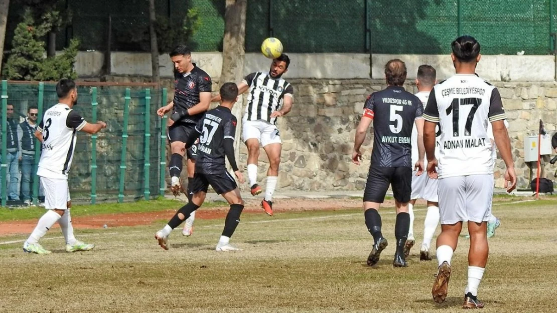 Çeşme Belediyespor liderliğini korudu