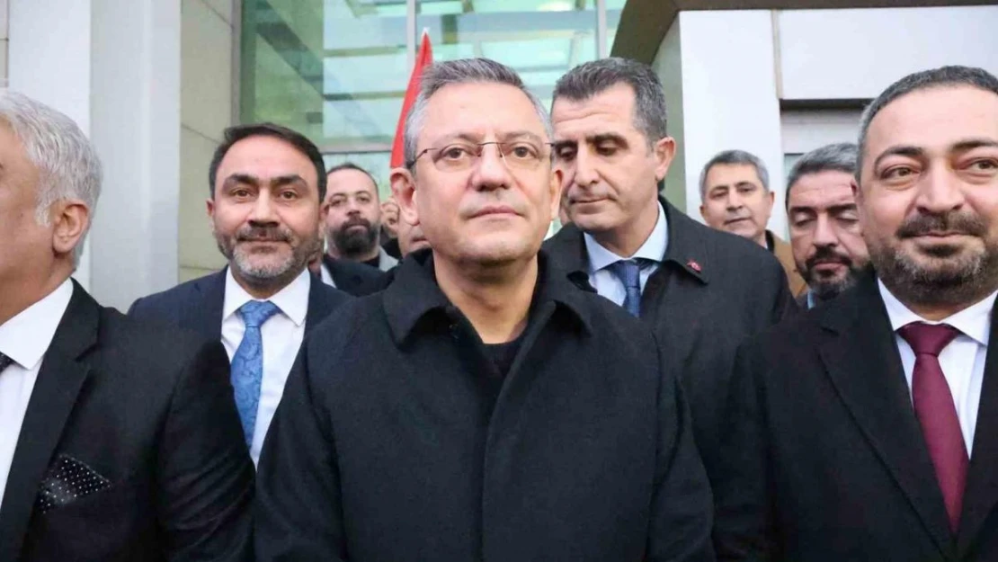 CHP Genel Başkanı Özel: 'CHP ayrı bir parti, DEM ayrı bir partidir'