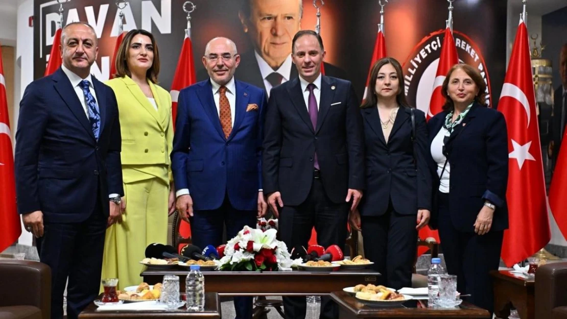 CHP heyetinden MHP'ye bayram ziyareti