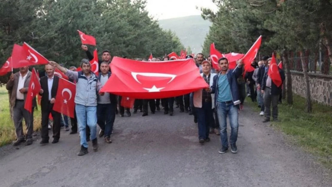 Çıldır 15 Temmuz'da yürekler tek oldu