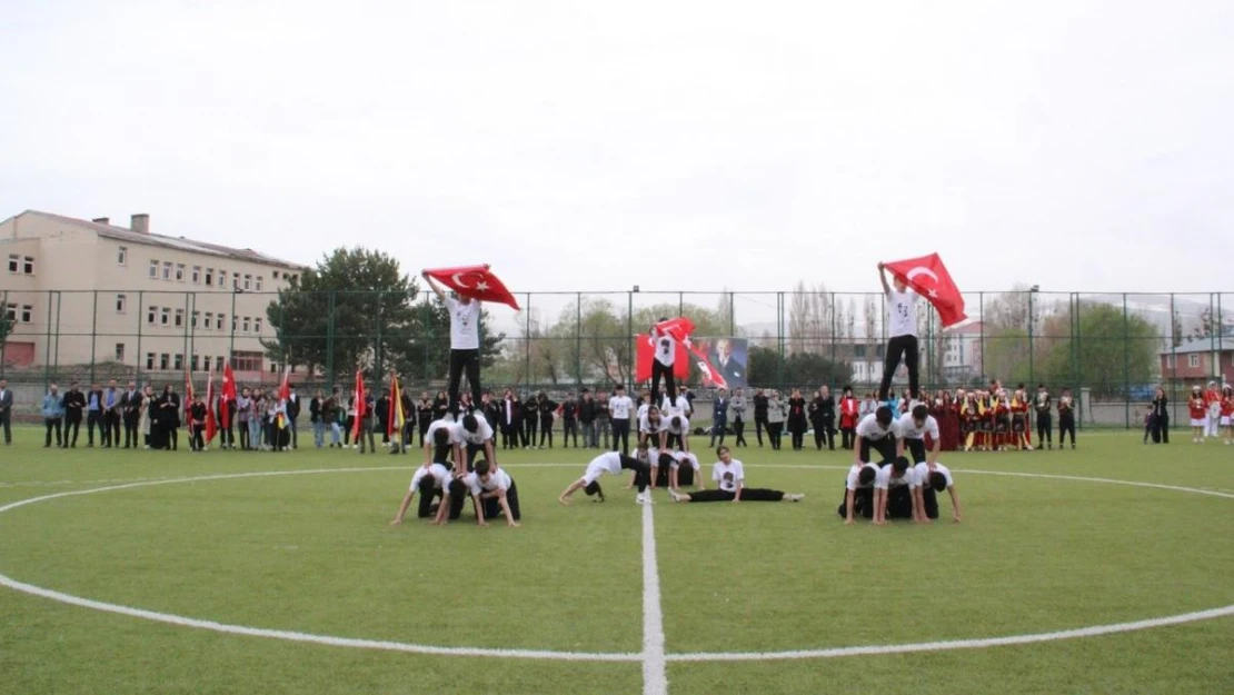 Çıldır'da 19 Mayıs coşkuyla kutlandı