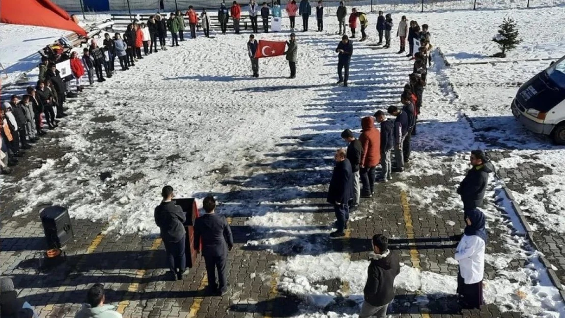 Çıldır'da zulme uğrayan çocuklara dikkat çektiler