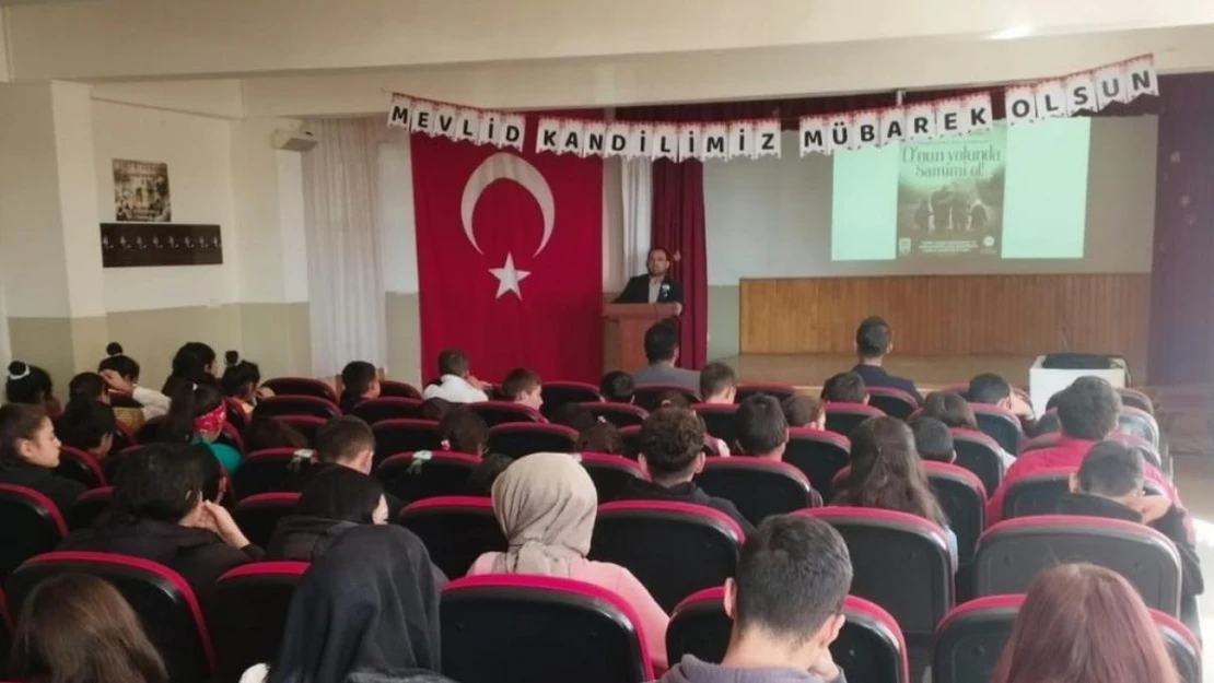 Çıldır Müftülüğünden öğrencilere konferans