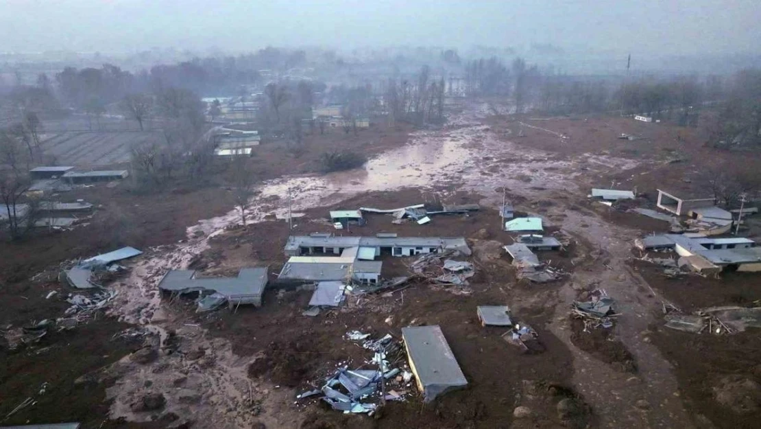 Çin'de 6.2 büyüklüğünde deprem: 118 ölü