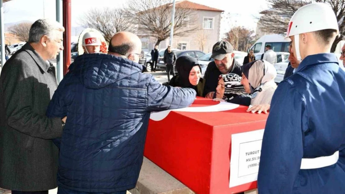 Cinayete kurban giden sözleşmeli er son yolculuğuna uğurlandı