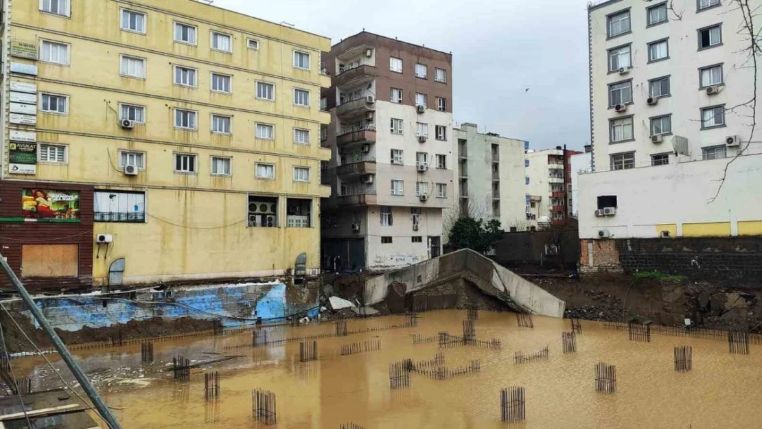 Cizre'de 38 ev ve 5 iş yeri selden etkilendi